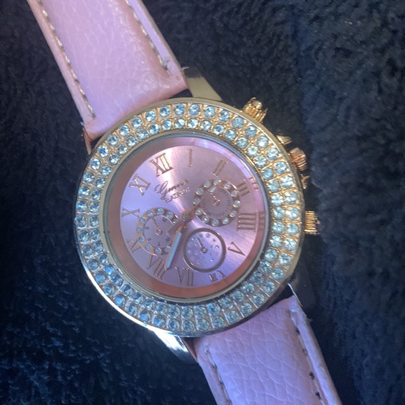 Geneva Pink Watch - Picture 2 of 4